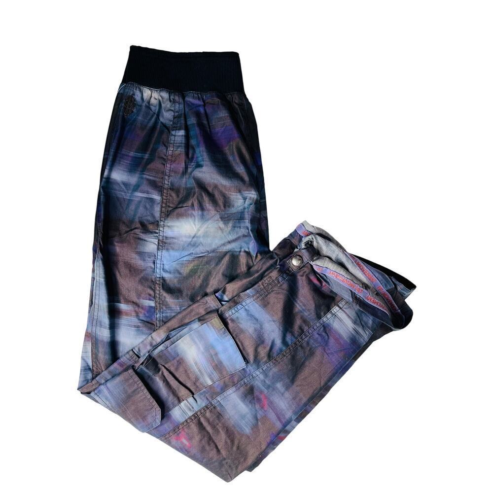 Free People Movement women's Mesmerize Me Printed Pants S NWT Cargo Relaxed - Picture 6 of 9